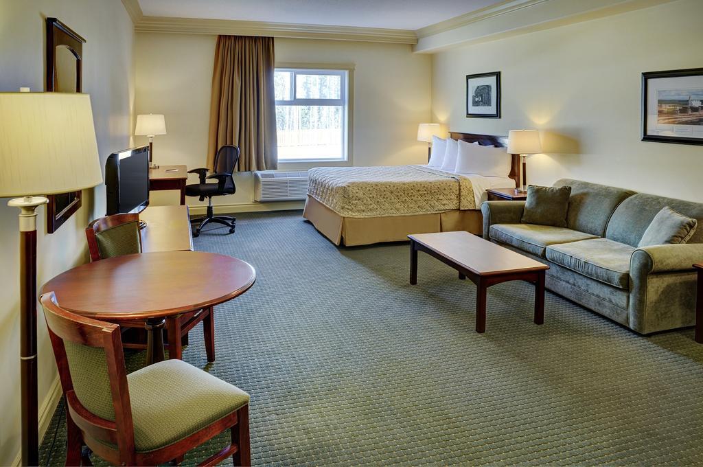 Chateau Nova Hotel Fort Mcmurray Phòng bức ảnh